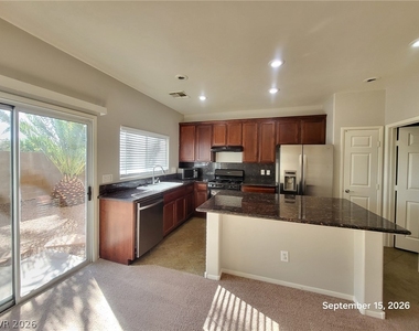 9482 Oro Bullion Street - Photo Thumbnail 4
