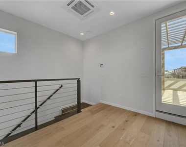 3348 Esker Ridge Avenue - Photo Thumbnail 61