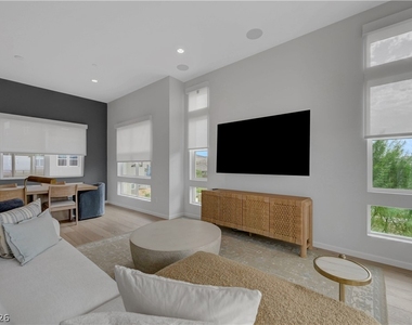 3348 Esker Ridge Avenue - Photo Thumbnail 24