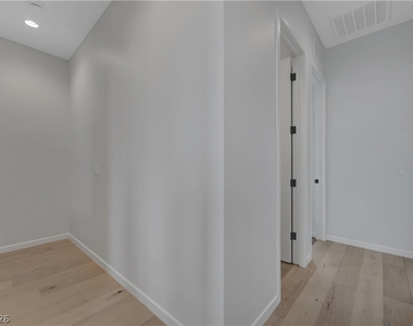 3348 Esker Ridge Avenue - Photo Thumbnail 37