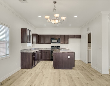 139 Bloomsbury Avenue - Photo Thumbnail 6