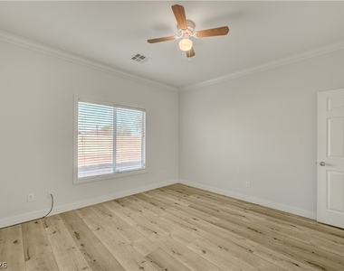 139 Bloomsbury Avenue - Photo Thumbnail 16