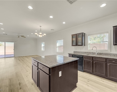 139 Bloomsbury Avenue - Photo Thumbnail 11
