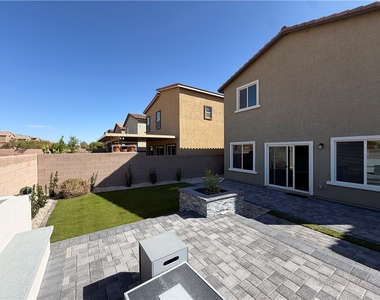 8231 Selenite Street - Photo Thumbnail 18
