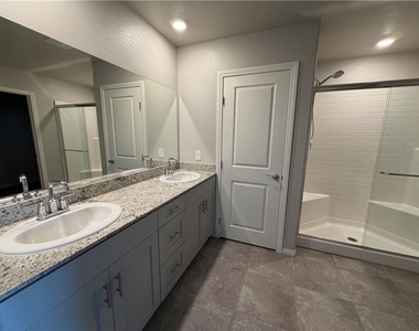 8231 Selenite Street - Photo Thumbnail 37