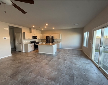 8231 Selenite Street - Photo Thumbnail 6