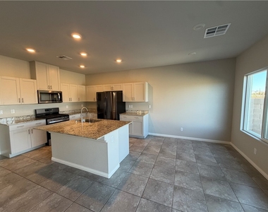 8231 Selenite Street - Photo Thumbnail 8