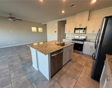 8231 Selenite Street - Photo Thumbnail 13