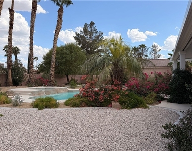 4952 Grey Mesa Street - Photo Thumbnail 4
