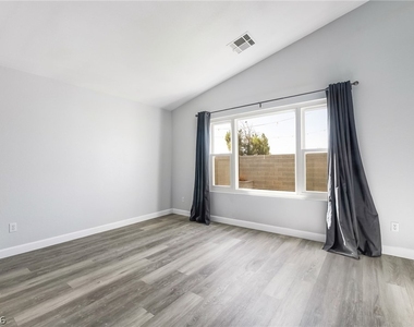 4549 Julesburg Drive - Photo Thumbnail 13