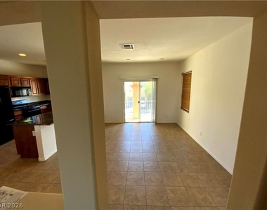 1182 Enzo Avenue - Photo Thumbnail 2