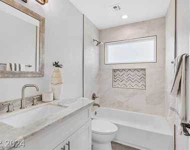 214 Pocahontas Court - Photo Thumbnail 14