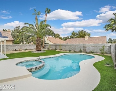 214 Pocahontas Court - Photo Thumbnail 18