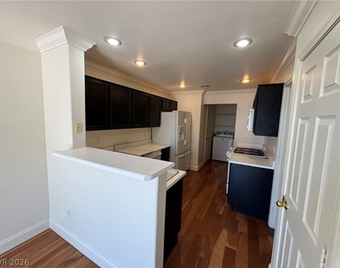 3918 Starfield Lane - Photo Thumbnail 4