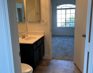3918 Starfield Lane - Photo Thumbnail 24