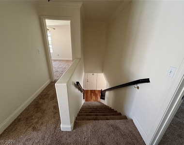 3918 Starfield Lane - Photo Thumbnail 17