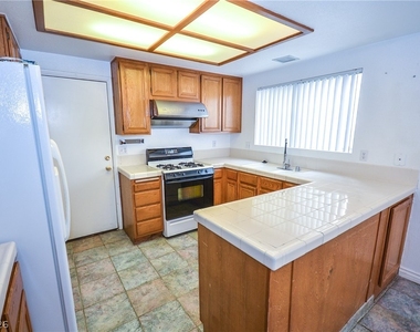 6762 Shelter Lane - Photo Thumbnail 7