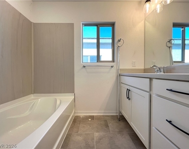 7129 Bold Rock Avenue - Photo Thumbnail 22