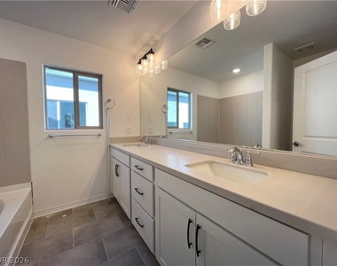 7129 Bold Rock Avenue - Photo Thumbnail 21