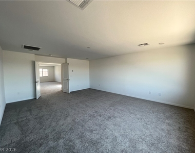 7129 Bold Rock Avenue - Photo Thumbnail 14