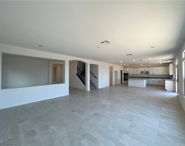 7129 Bold Rock Avenue - Photo Thumbnail 6