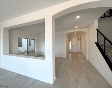 7129 Bold Rock Avenue - Photo Thumbnail 8