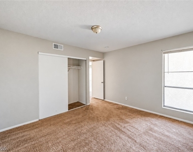 2961 Country Manor Lane - Photo Thumbnail 9