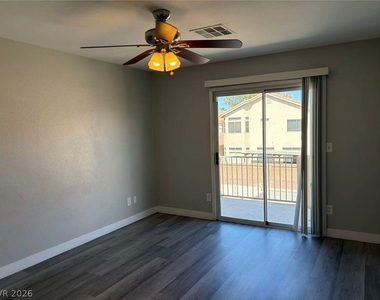 2262 Heavenly Lights Avenue - Photo Thumbnail 13
