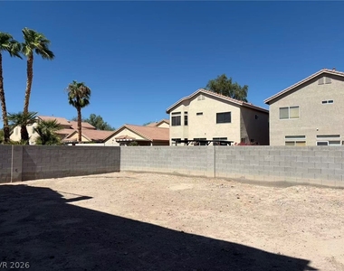 2262 Heavenly Lights Avenue - Photo Thumbnail 19
