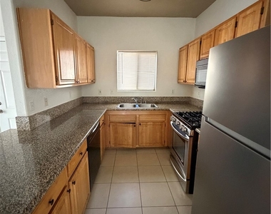 5655 E Sahara Avenue - Photo Thumbnail 18