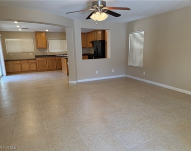 651 Shadwell Street - Photo Thumbnail 4