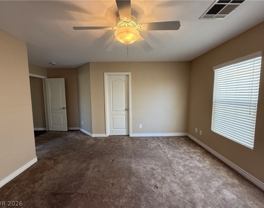 651 Shadwell Street - Photo Thumbnail 18