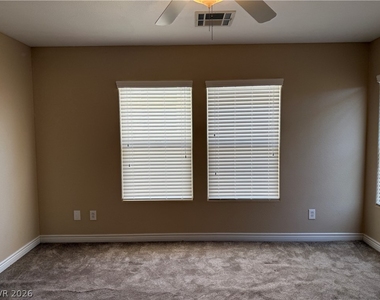651 Shadwell Street - Photo Thumbnail 16