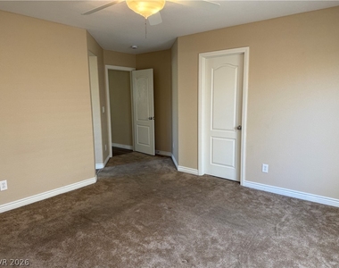 651 Shadwell Street - Photo Thumbnail 19