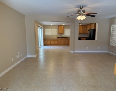 651 Shadwell Street - Photo Thumbnail 3