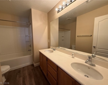 651 Shadwell Street - Photo Thumbnail 24