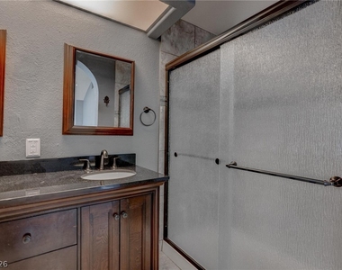7817 Cape Vista Lane - Photo Thumbnail 27