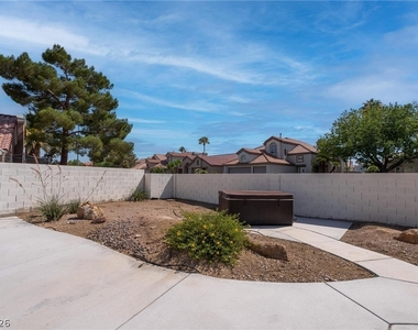 7817 Cape Vista Lane - Photo Thumbnail 43