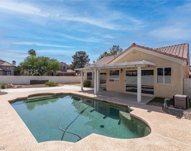 7817 Cape Vista Lane - Photo Thumbnail 40