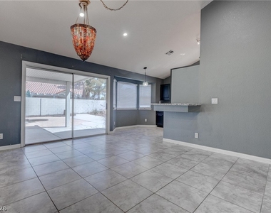 7817 Cape Vista Lane - Photo Thumbnail 8