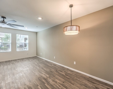 7377 Philip Cove Street - Photo Thumbnail 8