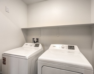 7377 Philip Cove Street - Photo Thumbnail 27
