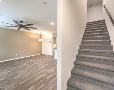 7377 Philip Cove Street - Photo Thumbnail 15