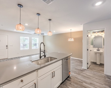 7377 Philip Cove Street - Photo Thumbnail 13