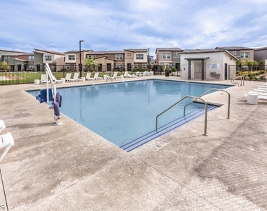 7377 Philip Cove Street - Photo Thumbnail 30