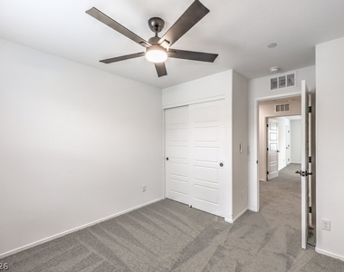 7377 Philip Cove Street - Photo Thumbnail 23