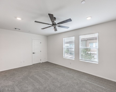 7377 Philip Cove Street - Photo Thumbnail 18