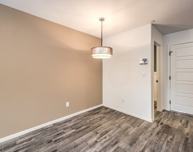 7377 Philip Cove Street - Photo Thumbnail 9