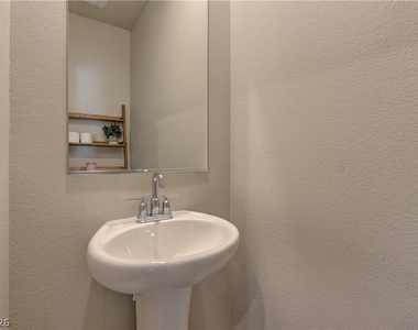 7828 Rachelis Street - Photo Thumbnail 10