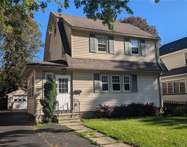 136 Weston Road - Photo Thumbnail 1